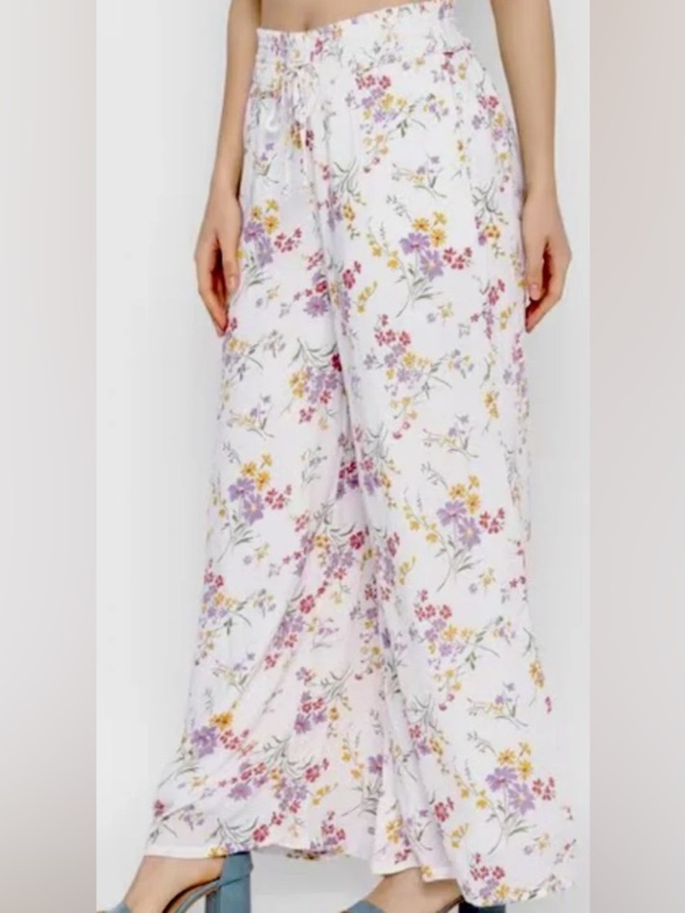 American Eagle White Floral Smocked Pants
